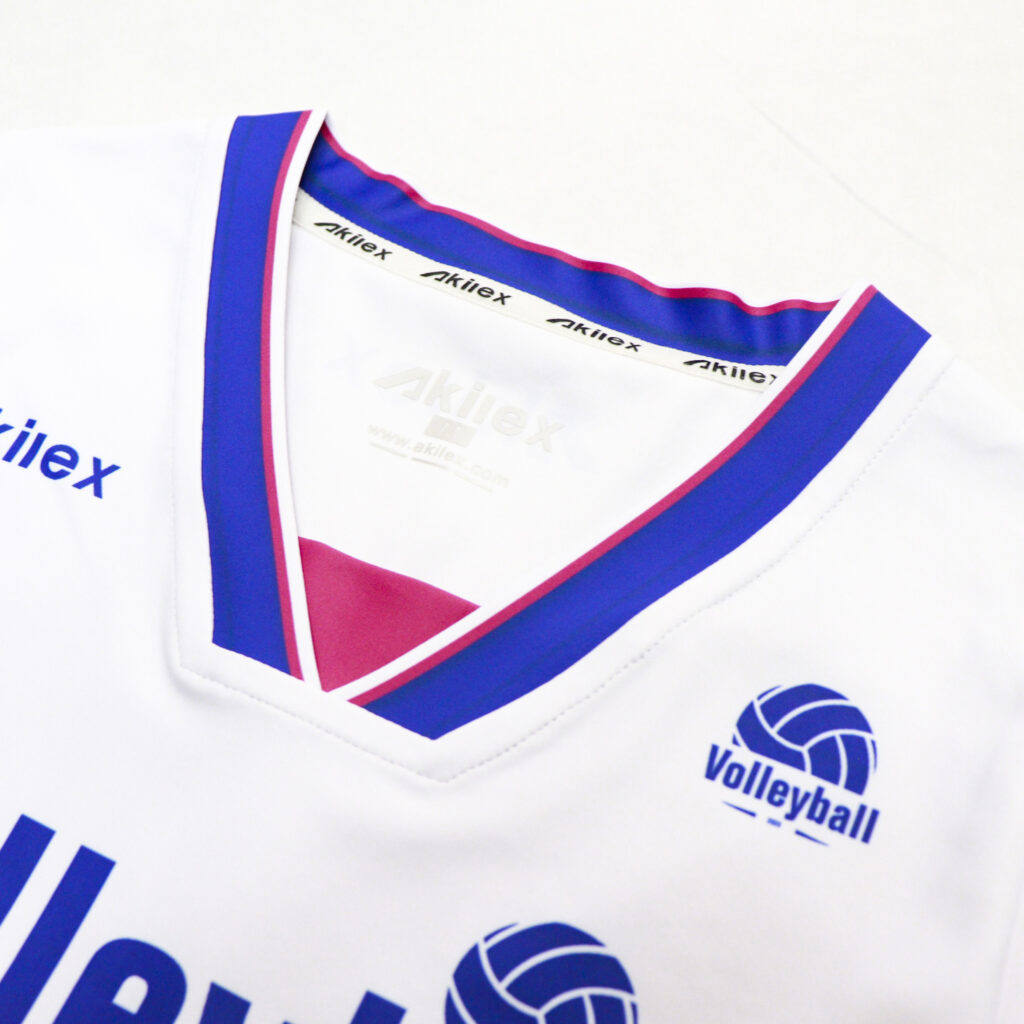 V-neck collar detail on sleeveless volleyball jersey